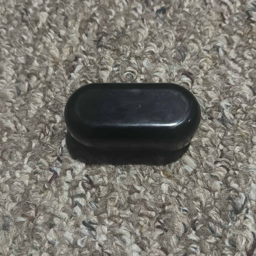 Touch-based Tozo earbuds - Picture 2 of 4